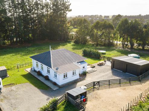 8 Knorp Street, Halcombe