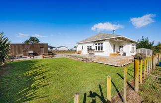8 Knorp Street, Halcombe