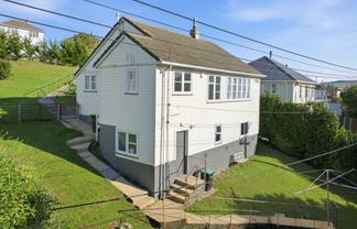 36 Stenhope Crescent, Corstorphine