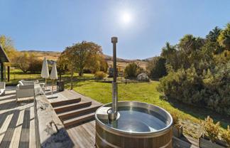 281 Littles Road, Dalefield