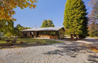 281 Littles Road, Dalefield