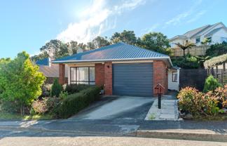 5 Peter Button Place, Johnsonville