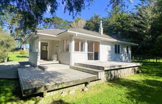 101 Bald Hill Road , Waitoki