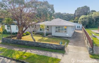 19 Holly Grove, Maungaraki