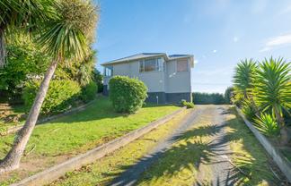 92 Stenhope Crescent, Corstorphine