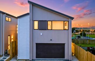 53 Meadowood Drive, Unsworth Heights