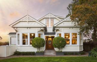 23 Ruakiwi Road, Hamilton Lake