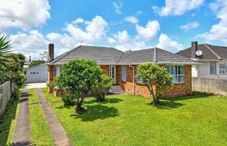 18 Collett Road, Otara