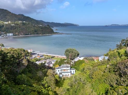 208 Marine Drive, Lowry Bay