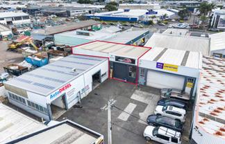 Vacant industrial opportunity - prime Wairau Road