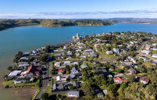 41B Wallis Street, Raglan