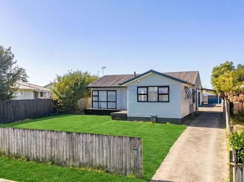 22 Sefton Crescent, Chartwell