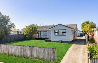 22 Sefton Crescent, Chartwell