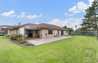 51 Parkhaven Drive, Rosehill