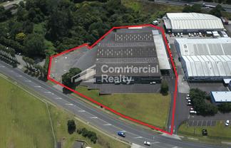 4326Sqm Drive-Round Multiple Roller Doors + Yard