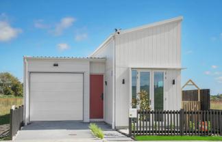 24 Te Taiheke Road, Karaka