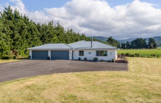62 Thomas Road, Carterton