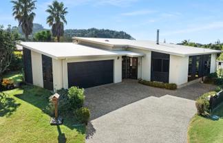 10 Willow Grove, Tairua