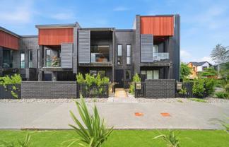 2B Longshore Drive, Long Bay