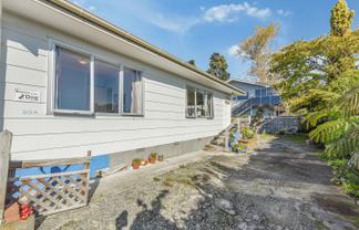 2/3A Suter Street, Stoke