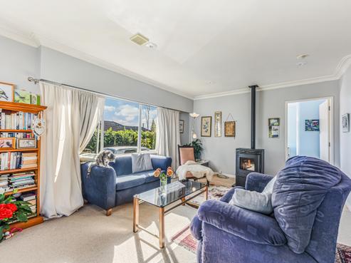 2/3A Suter Street, Stoke