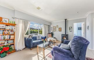 2/3A Suter Street, Stoke