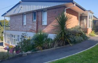 1/23A Hillsborough Road, Hillsborough