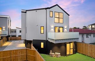 30B Tomintoul Place, Highland Park
