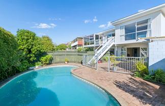 21 Stapleford Crescent, Browns Bay