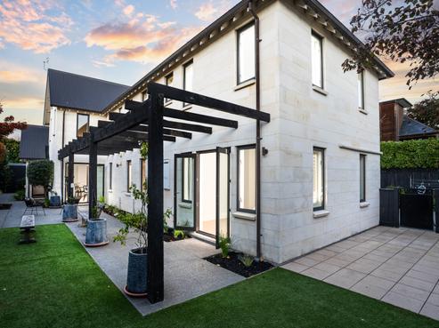 5 Merivale Lane, Merivale
