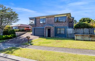 66 Karina Road, Merrilands