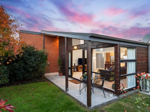32A Farquhars Road, Redwood