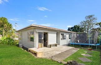 2/15A McIntyre Road, Mangere Bridge