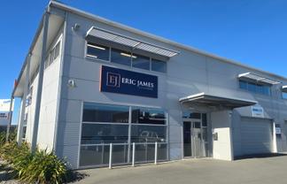 Modern City-Fringe Office Opportunity