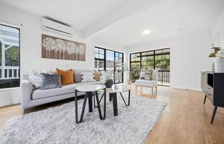 2/189 Onewa Road, Birkenhead