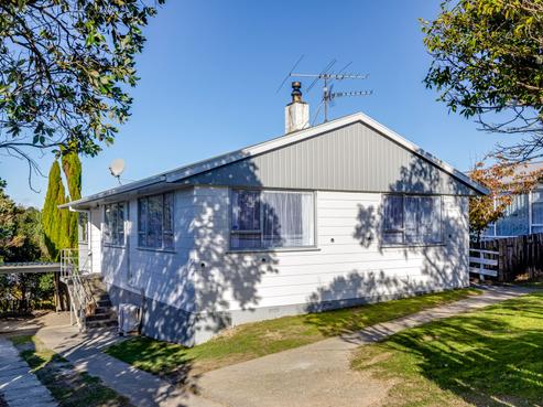 32 Desert Gold Street, Ascot Park