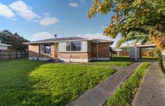 24 Magee Place, Chartwell