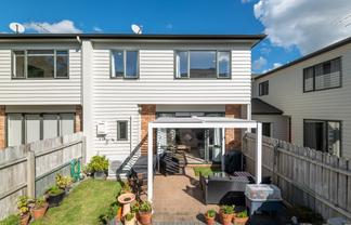 42/22 Northcross Drive, Oteha
