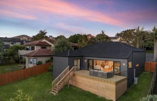 20 Baulcomb Parade, Mairangi Bay
