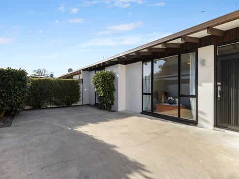2/67A Saint Albans Street, Saint Albans