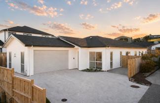 70 Taikura Avenue, Red Beach