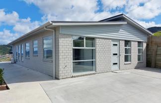 31 Percy Kinsman Crescent, Riverstone Terraces
