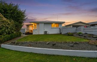 22 Orwell Crescent, NEWFIELD