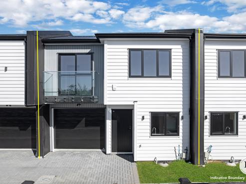 8C Benton Place, Manurewa