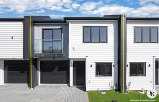8C Benton Place, Manurewa