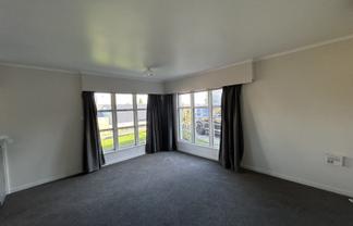 2/342 Waihi Road, Judea