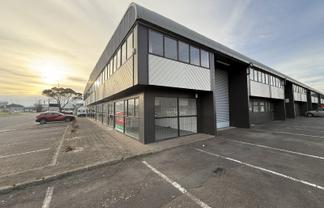 Versatile Manukau Unit | 291 m2
