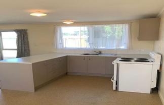 a/3 Whitley Crescent, Otara