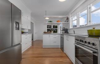 6 Duke Street, Levin