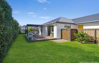 9 Camberley Road, Richmond